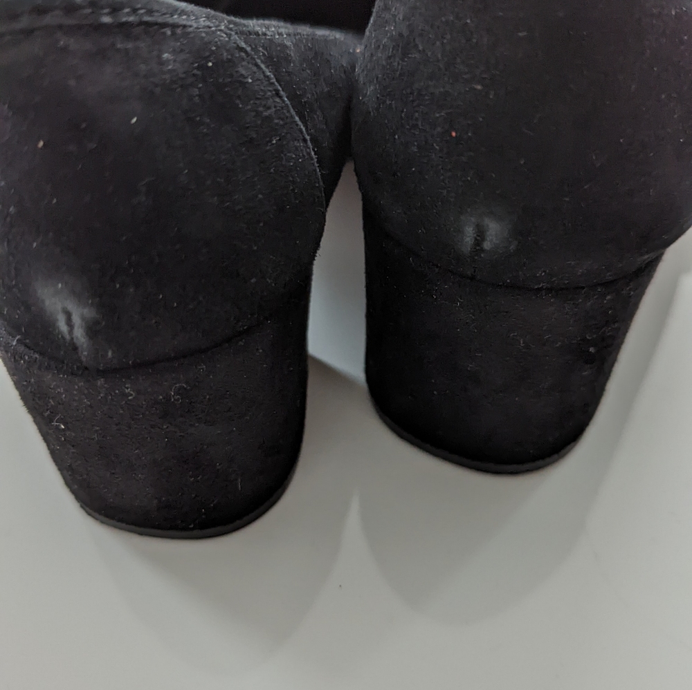 Kenneth Cole Heels in Black. Size 6